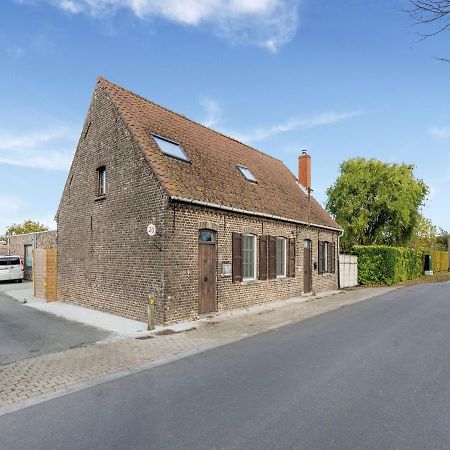 Tasteful Holiday Home In Loppem With Jacuzzi Eksteriør billede