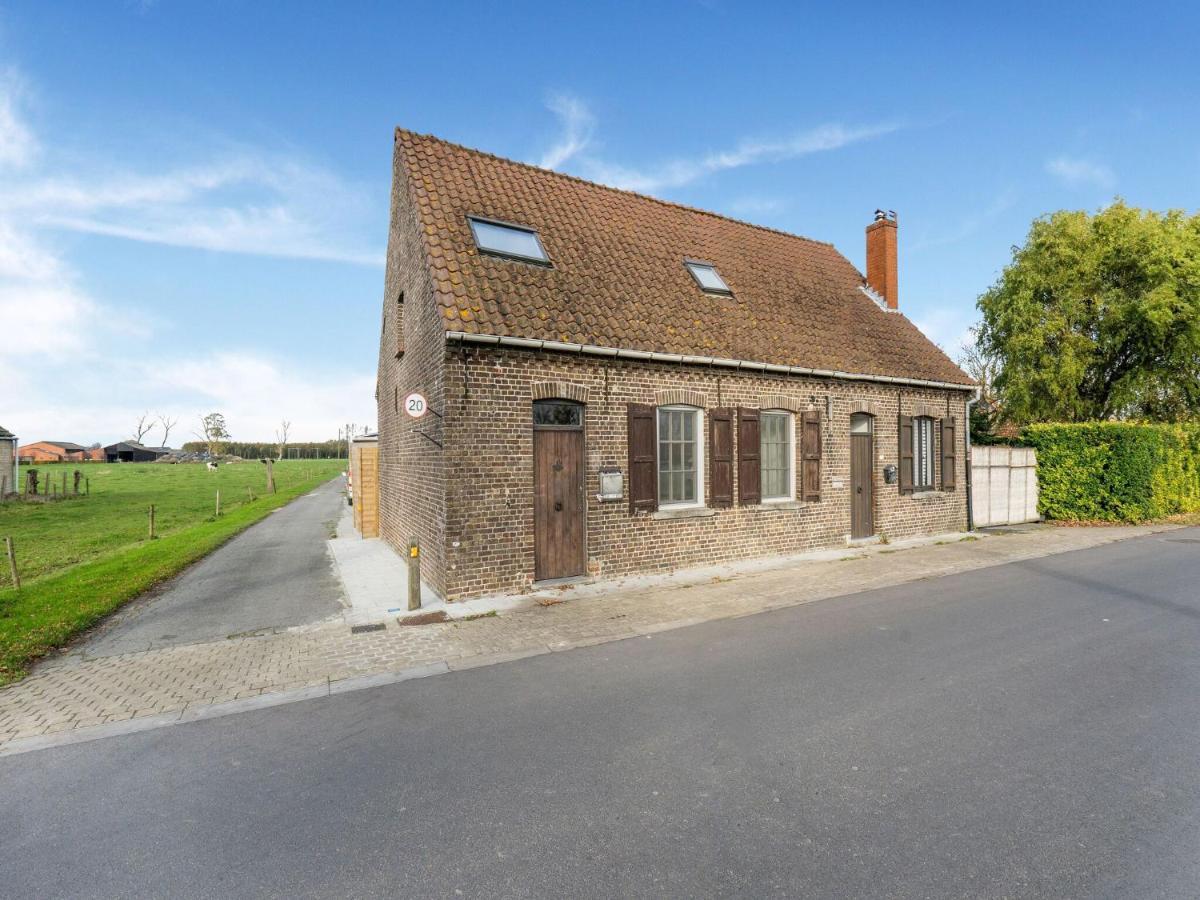 Tasteful Holiday Home In Loppem With Jacuzzi Eksteriør billede
